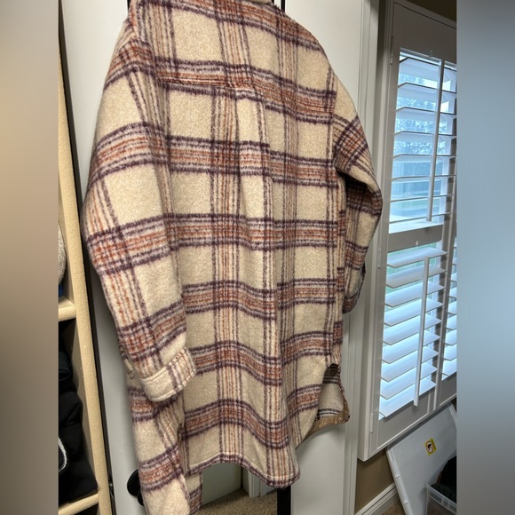 Plaid Shacket - Picture 11 of 15